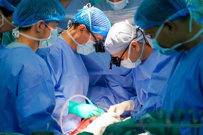 Hành trình mang trái tim xuyên Việt 1.600km hồi sinh bé trai 9 tuổi